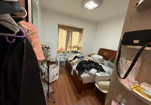 福建省莆田市涵江區(qū)白塘鎮(zhèn)紫霞路669號保利譽(yù)峰花園B區(qū)11號樓1梯位3102室的房地產(chǎn)