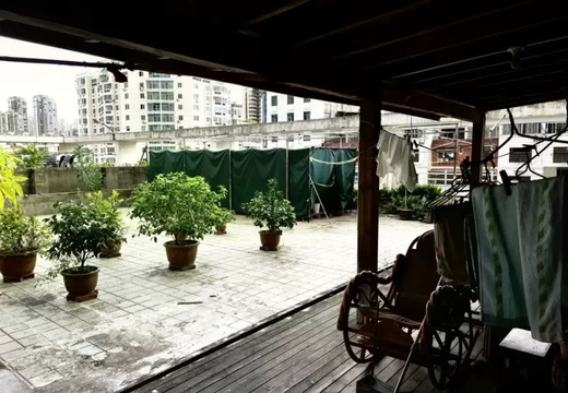 莆田市城廂區(qū)龍橋街道荔城中大道567號華東城市家園2號樓2梯406室的房地產(chǎn)