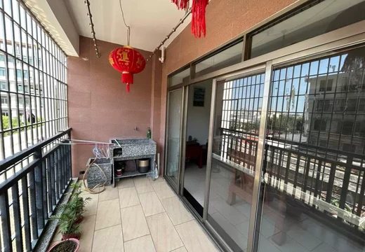 涵華東路2988號(hào)華友廣場(chǎng)1號(hào)樓1梯302號(hào)的房地產(chǎn)