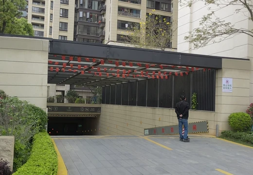 福建省莆田市涵江區(qū)白塘鎮(zhèn)塘源街166號(hào)云麓墅B區(qū)地下一層470號(hào)車位