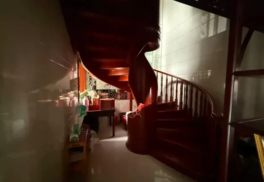 福建省莆田市荔城區(qū)鎮(zhèn)海街道鎮(zhèn)海中街643號豐美健城小區(qū)B區(qū)4號樓3梯2305室、2405室的房地產(chǎn)