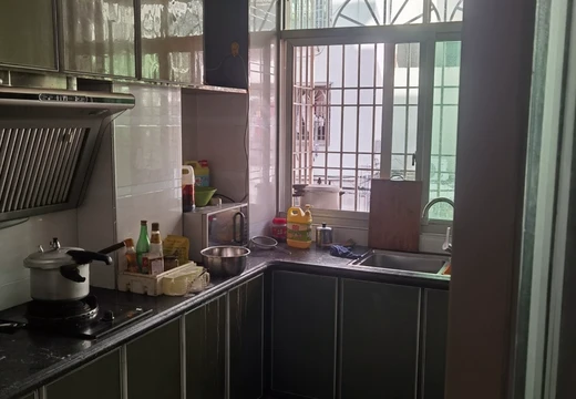 仙游縣鯉南鎮(zhèn)仙安社區(qū)居委會興仙東路286弄2號1梯位401室的房地產(chǎn)