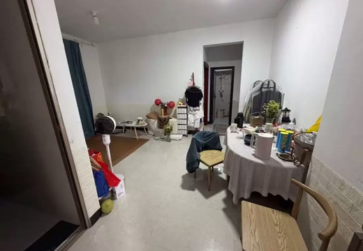 福建省莆田市荔城區(qū)西天尾鎮(zhèn)九華西大道779號錦繡豪庭14號1梯702室的不動產