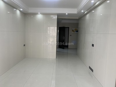 有證 精裝修 頤和居A區(qū) 好樓層 三房?jī)尚l(wèi) 隨時(shí)過戶-莆田二手房