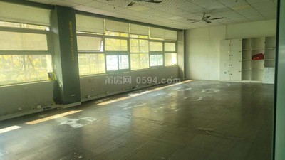 市府旁758平整層辦公樓出租，電梯直達(dá)，適合電商美容等多-莆田租房