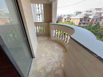 環(huán)球花園 精裝 總價193萬 面積169㎡ 4室2廳3衛(wèi)-莆田二手房