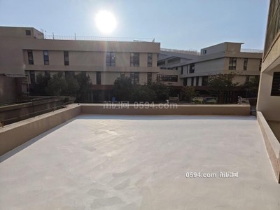 梅峰+中山玉湖校區(qū) 二次裝修送朝南大露臺(tái) 115平三房-莆田二手房