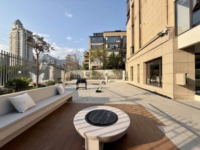 城北融信府 4層院墅  豪裝5房 私家庭院使用面積大九華廣場(chǎng)-莆田二手房