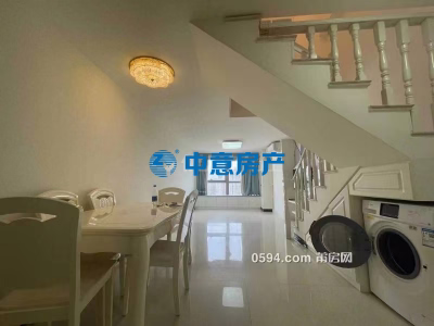 正榮財富中心 精裝 租金2800元 面積63㎡ 2室2廳2衛(wèi)-莆田租房