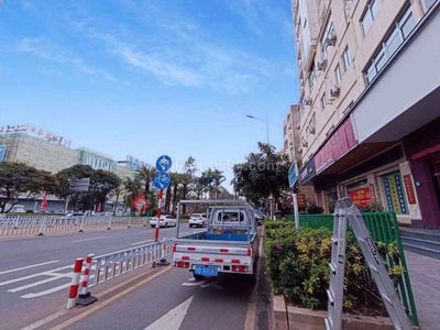 電梯 辦公寫字樓 工作室 電商 東勝大廈4房廳大廣電中心旁-莆田租房